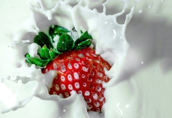 strawberry-1882400_1920